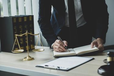 L’Autorité de la concurrence se saisit pour avis afin d’établir un bilan des réformes relatives aux conditions d’installation et aux tarifs des professions réglementées du droit introduites par la loi Croissance et activité de 2015