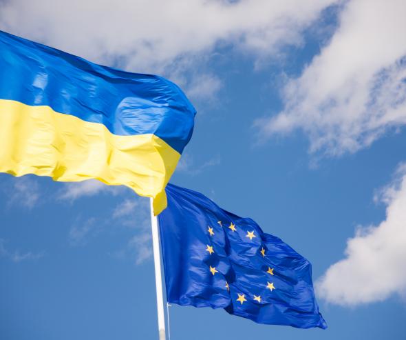 drapeau Ukraine UE