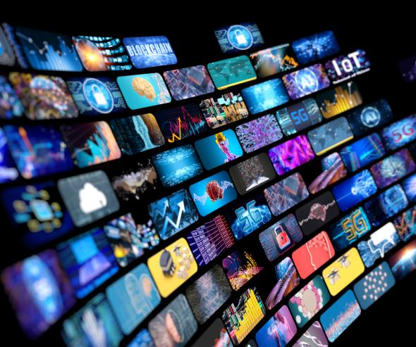 Concept média plusieurs écrans de télévision