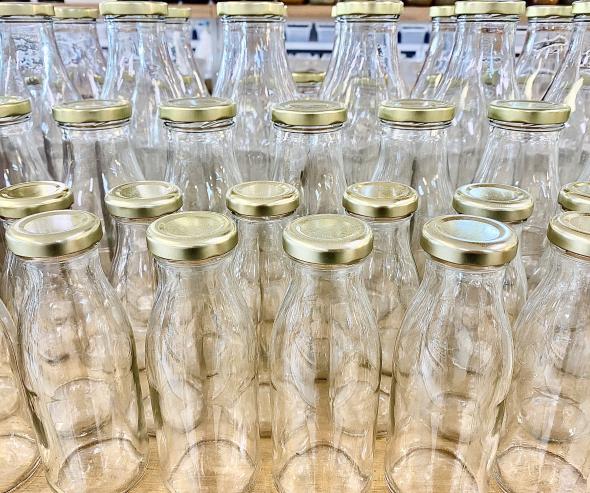 Bouteilles de verre vides